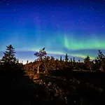 Otso, Kahden Makuuhuoneen Kelomoekki, Lukuisten Polkujen, Polkupyoeraereitin Sekae Kalaisan Tunturilammen Vieressae * Syöte