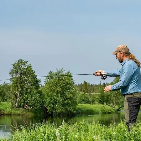 Otso, Kahden Makuuhuoneen Kelomoekki, Lukuisten Polkujen, Polkupyoeraereitin Sekae Kalaisan Tunturilammen Vieressae Chalet Syote
