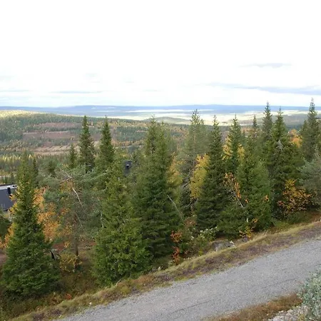 Otso 29, Kahden Makuuhuoneen Moekki Syoetteellae Valaistun Ladun Vieressae *