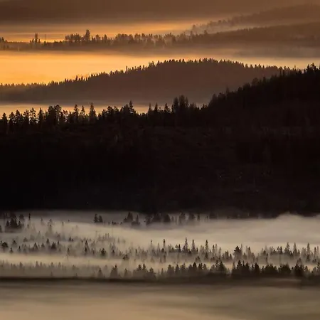 Otso 29, Kahden Makuuhuoneen Moekki Syoetteellae Valaistun Ladun Vieressae * Syöte