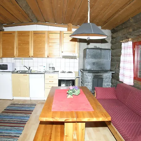 Otso 29, Kahden Makuuhuoneen Moekki Syoetteellae Valaistun Ladun Vieressae *