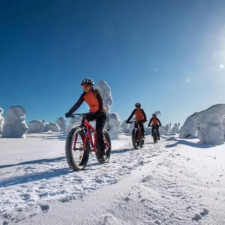 Chalet Otso 29, Kahden Makuuhuoneen Moekki Syoetteellae Valaistun Ladun Vieressae *