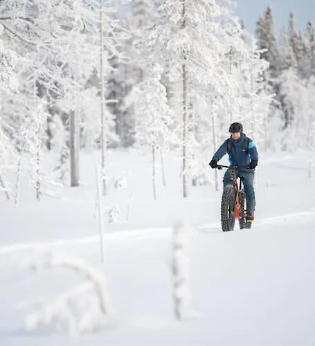 Alpstuga Otso 29, Kahden Makuuhuoneen Moekki Syoetteellae Valaistun Ladun Vieressae *
