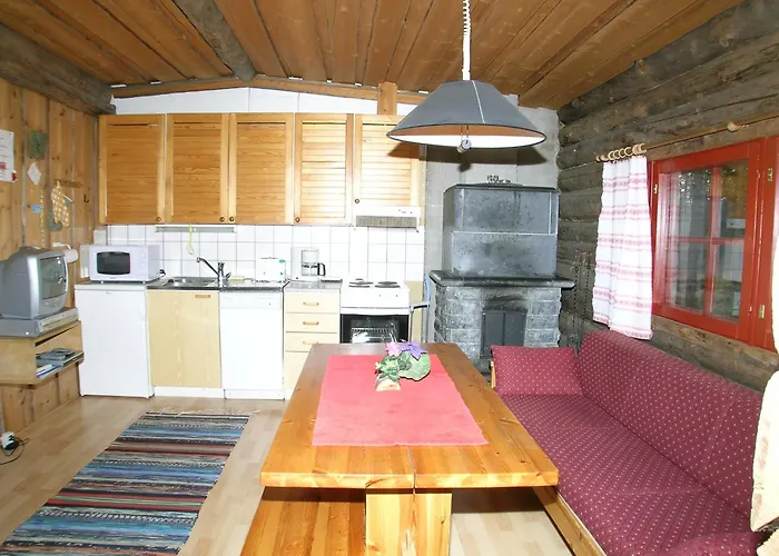 Otso 29, Kahden Makuuhuoneen Moekki Syoetteellae Valaistun Ladun Vieressae *